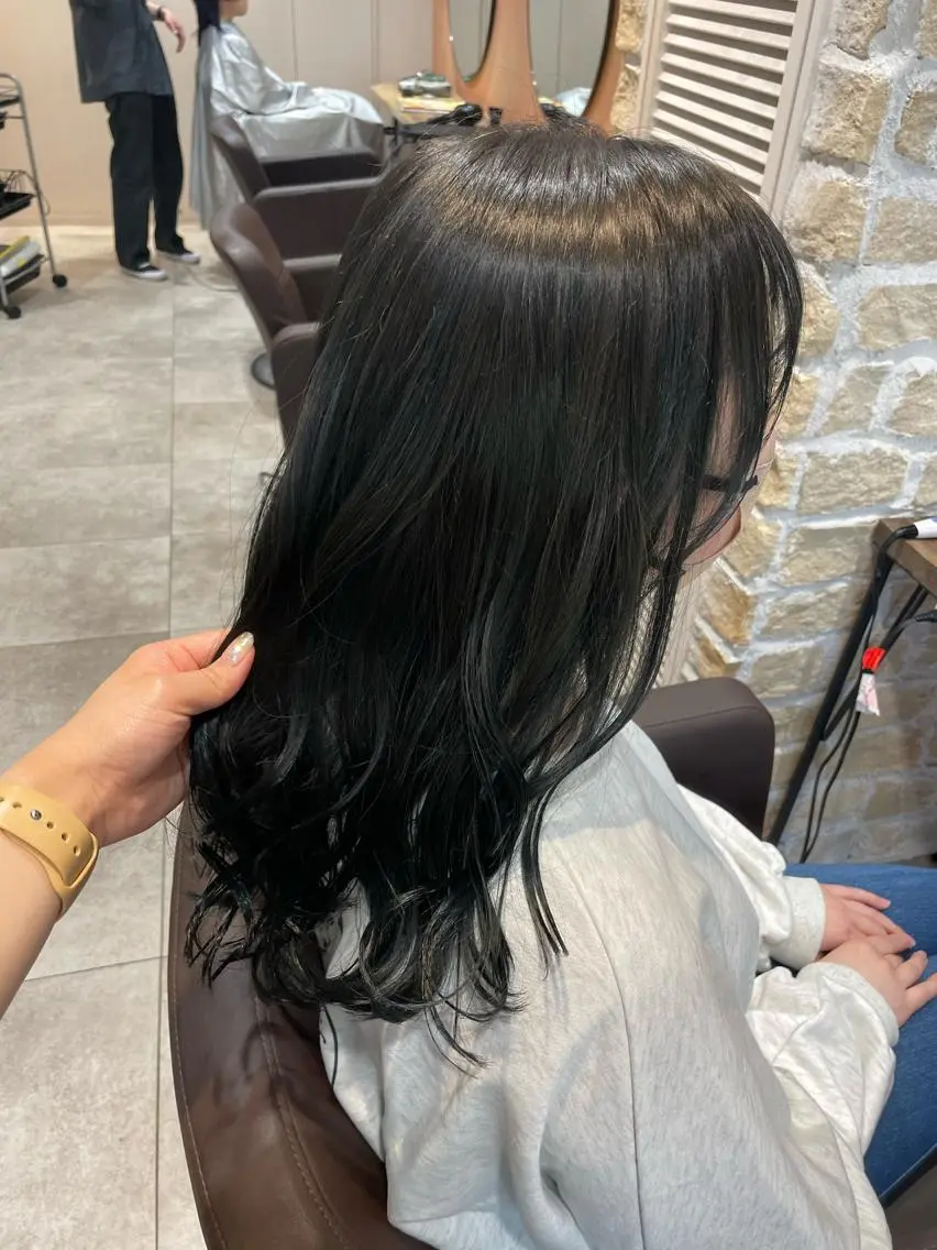 セミロング カラー ネイビーカラー カット ヘアカラー トリートメント 💐パーソナルカラー /市橋加菜💐のヘアスタイル