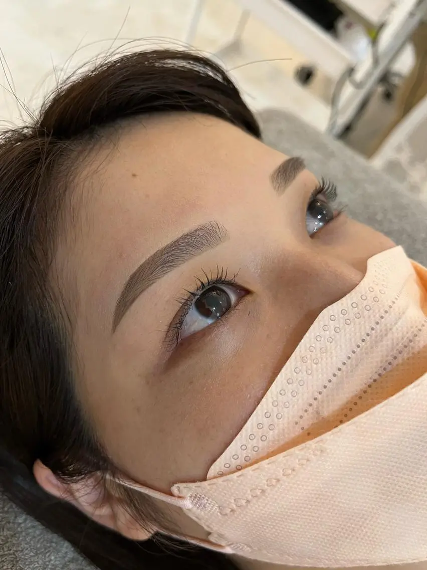 アイブロウ salon peacockのマツエク・マツパデザイン