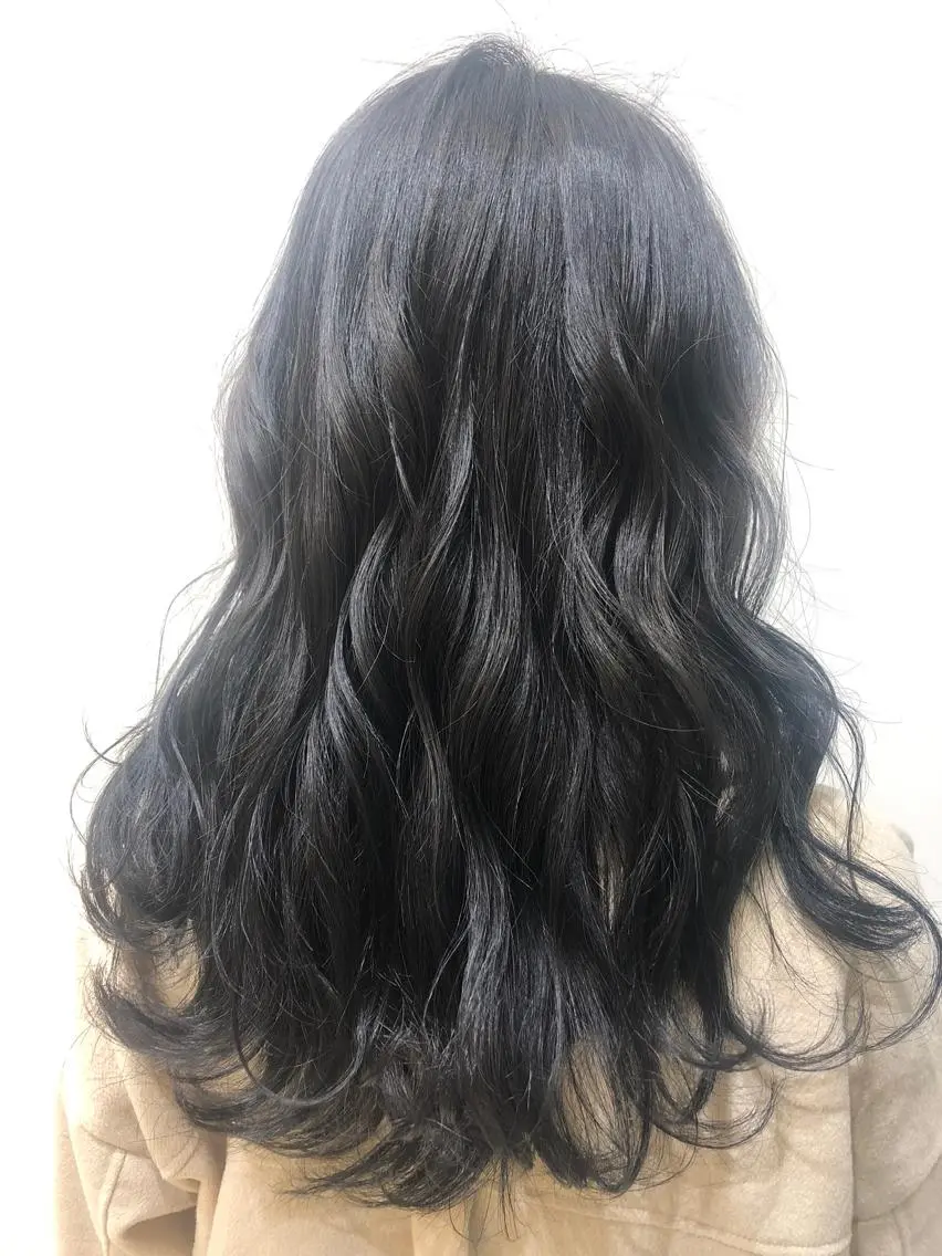 ロング カラー エクステ/ハイトーン /インナー礒野朱里のヘアスタイル