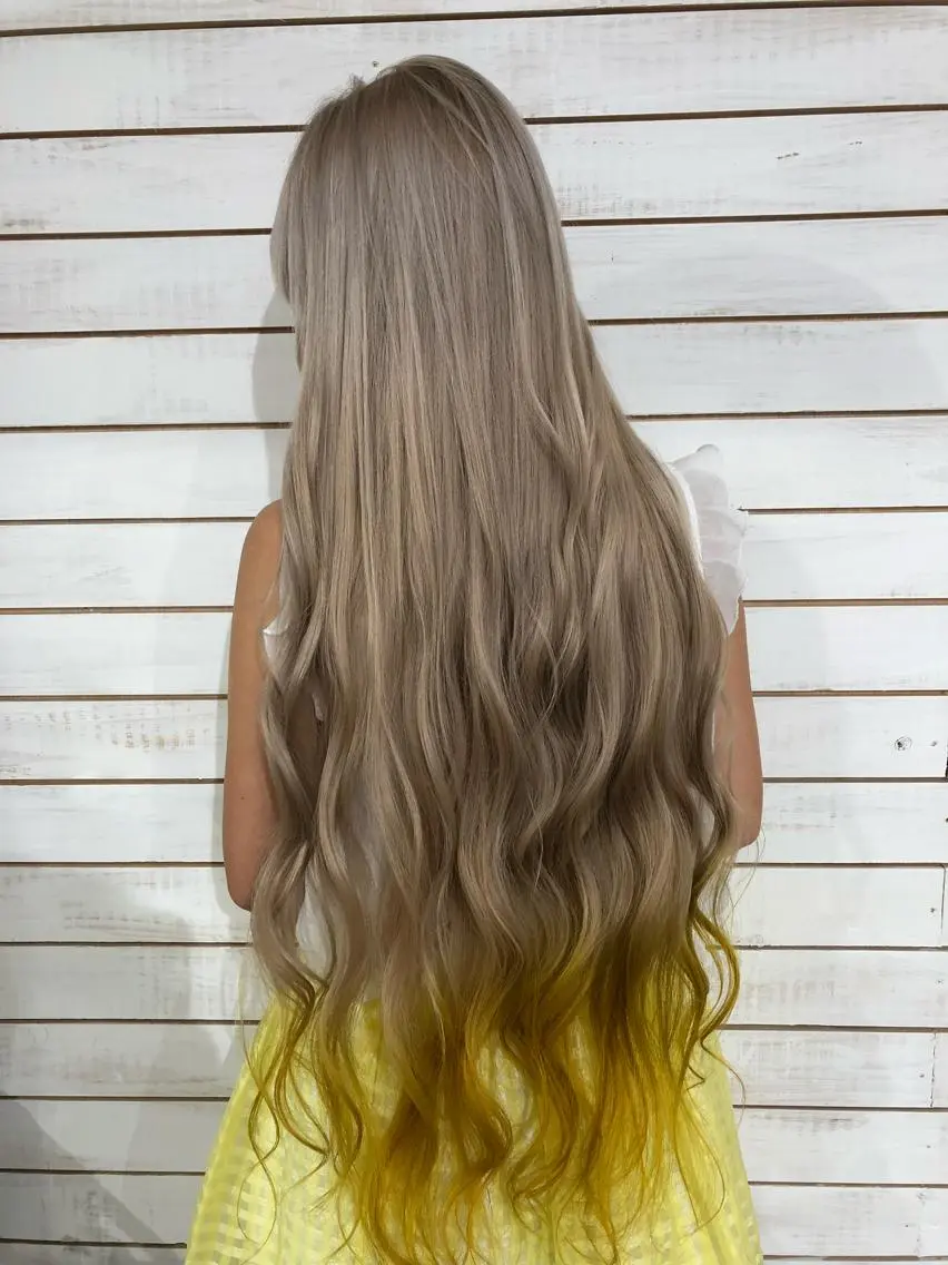 ロング カラー イエローカラー ヘアカラー 🧡艶髪/エクステ 🫧🧡YUKI❄️のヘアスタイル