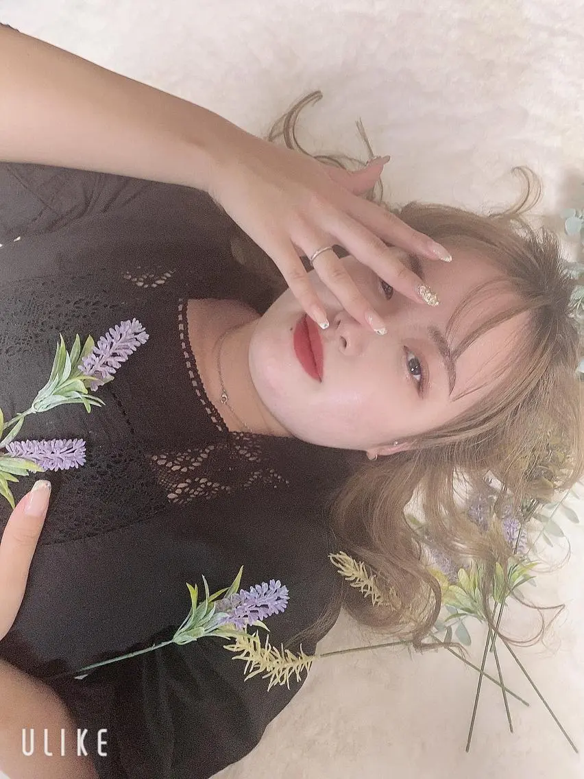 セミロング ヘアアレンジ ブリーチ🐰インナー ♡ハイライト♡綾🐰のヘアスタイル