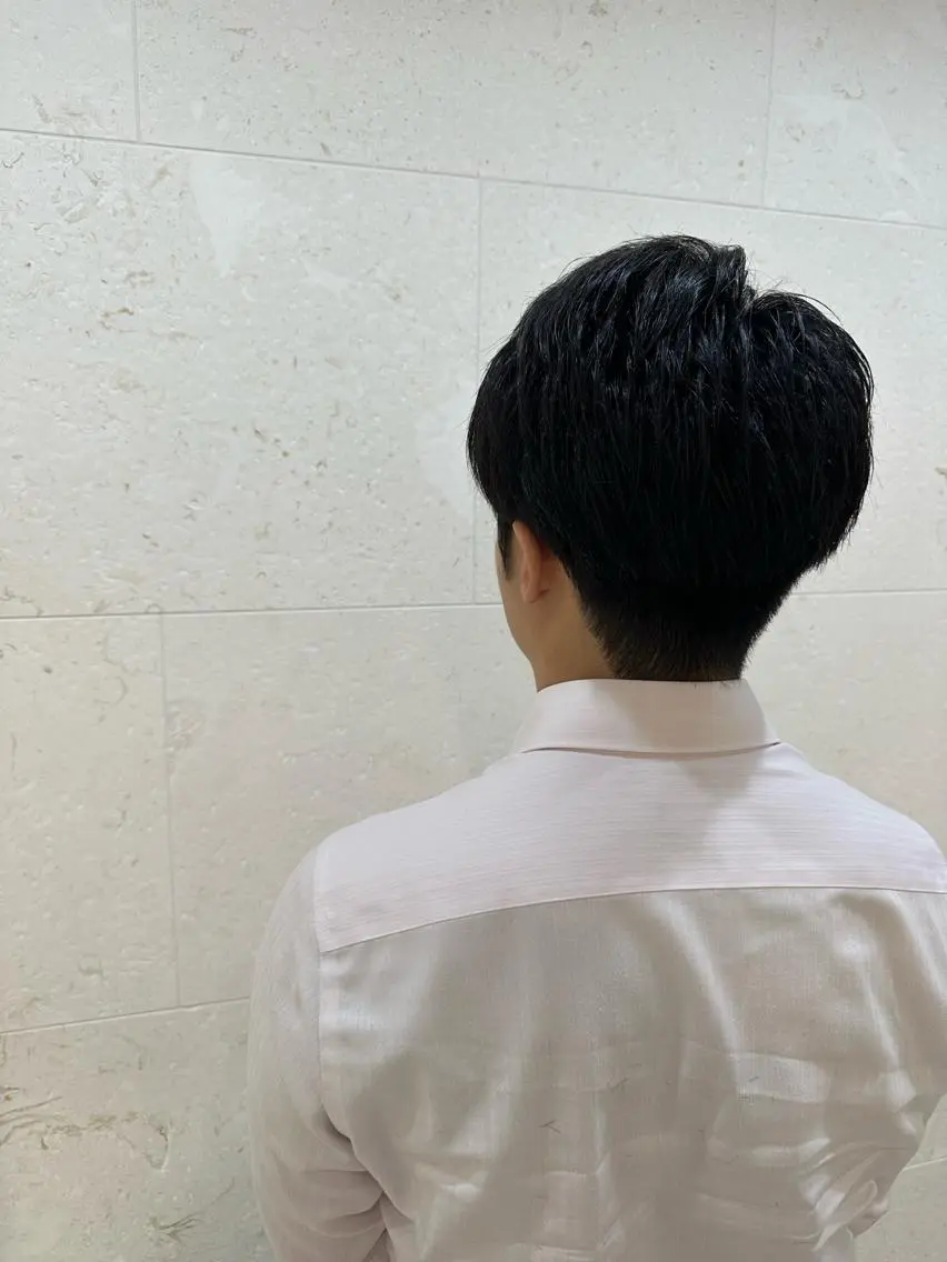 ショート メンズ アップバング 安田 柚月のヘアスタイル
