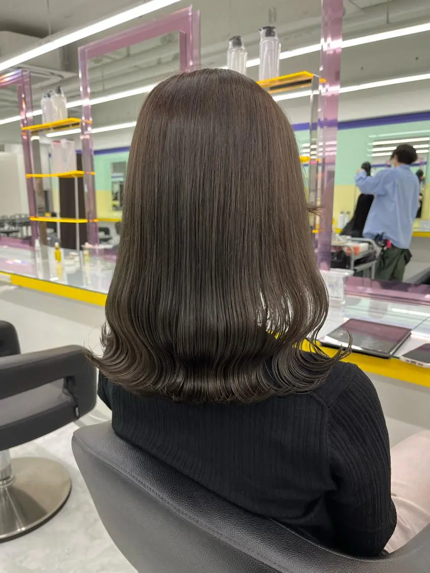 ロング ヘアカラー トリートメント ヘッドスパ 🪞透明感カラー🫧 縮毛矯正🥇かずきのヘアスタイル