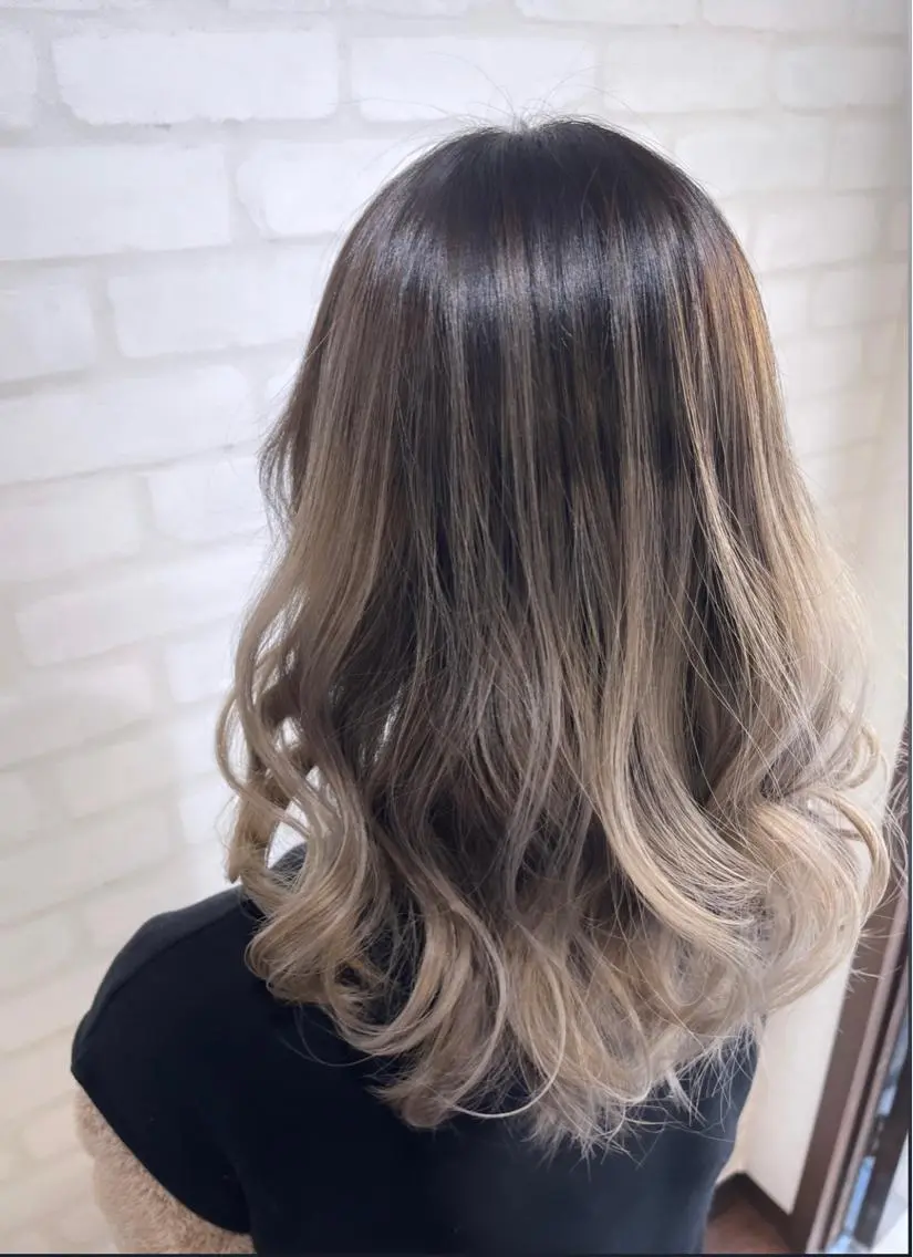 ロング カラー ヘアアレンジ ANDIAMO SAKAE🍁楓のヘアスタイル