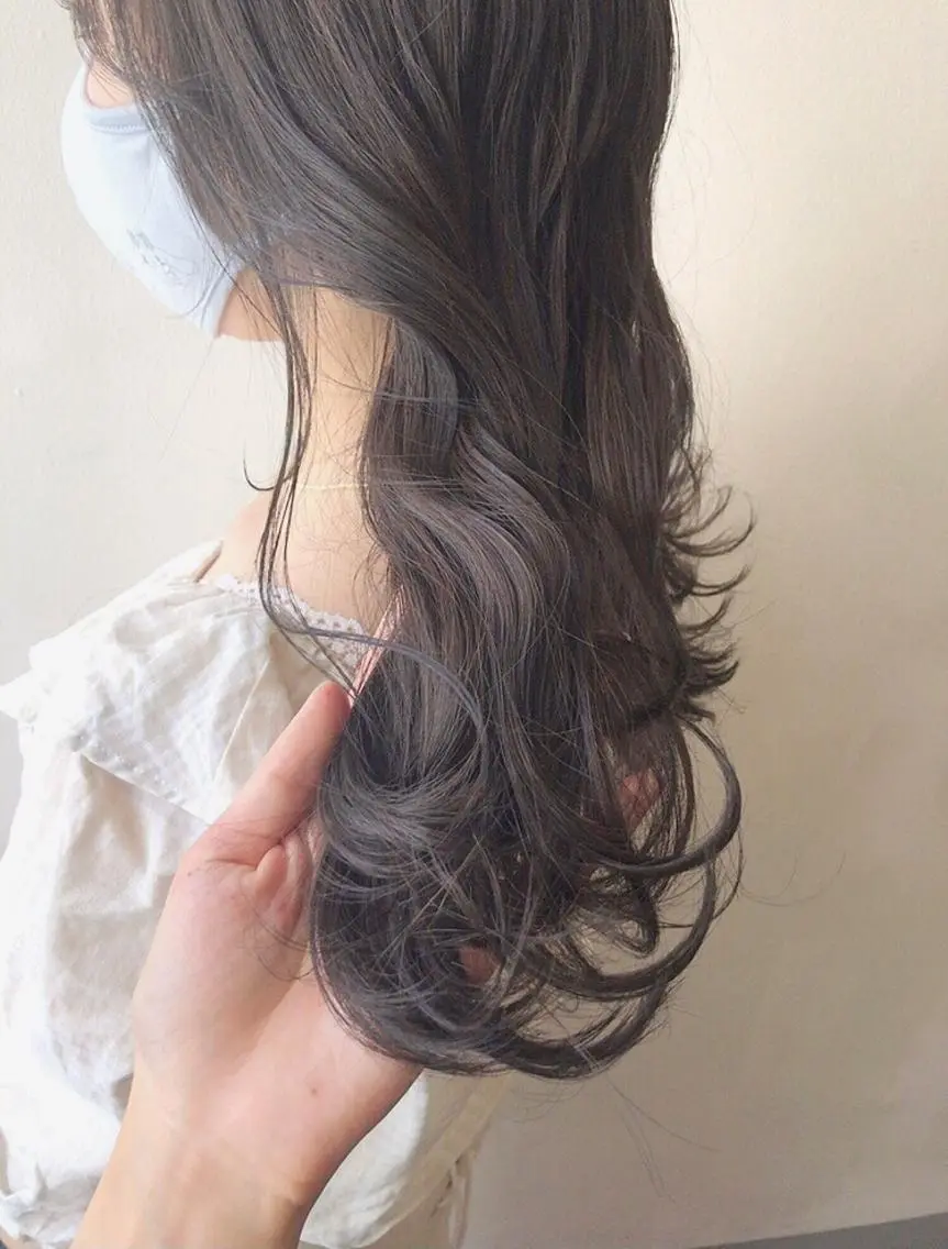 ロング ヘアカラー ✨透明感ケアカラー✨ 長野ゆきなのヘアスタイル
