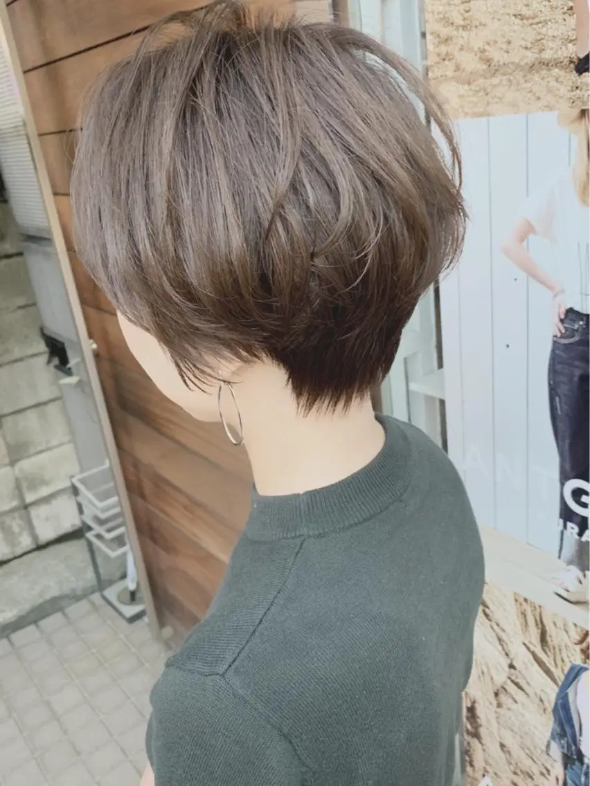ショート カラー 大人女性ショート専門 tomodaのヘアスタイル