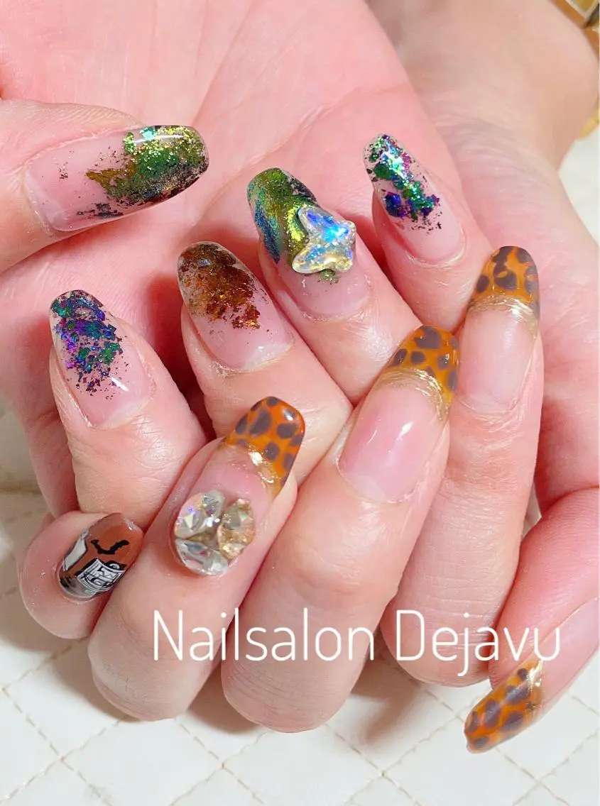 ネイル アニマル柄 アートネイル クリアネイル フレンチネイル ミラーネイル Nail salon Dejavu 🌿のネイルデザイン