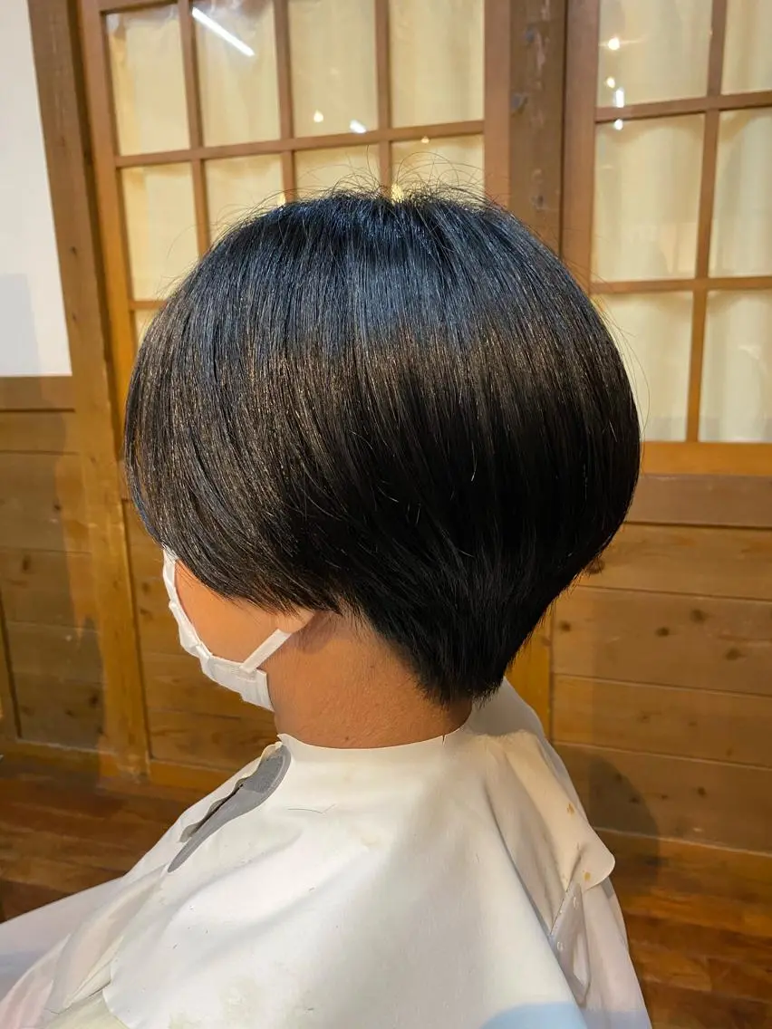 ショート ショートヘア 氷見 早祐香のヘアスタイル