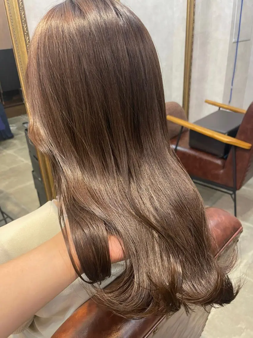 セミロング カラー 【aini天王寺】 𝐚𝐢𝐫𝐢✂︎のヘアスタイル