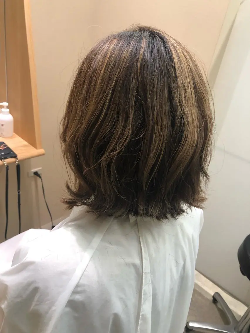 ショート ボブ 外ハネヘア ポルトユイ エツのヘアスタイル