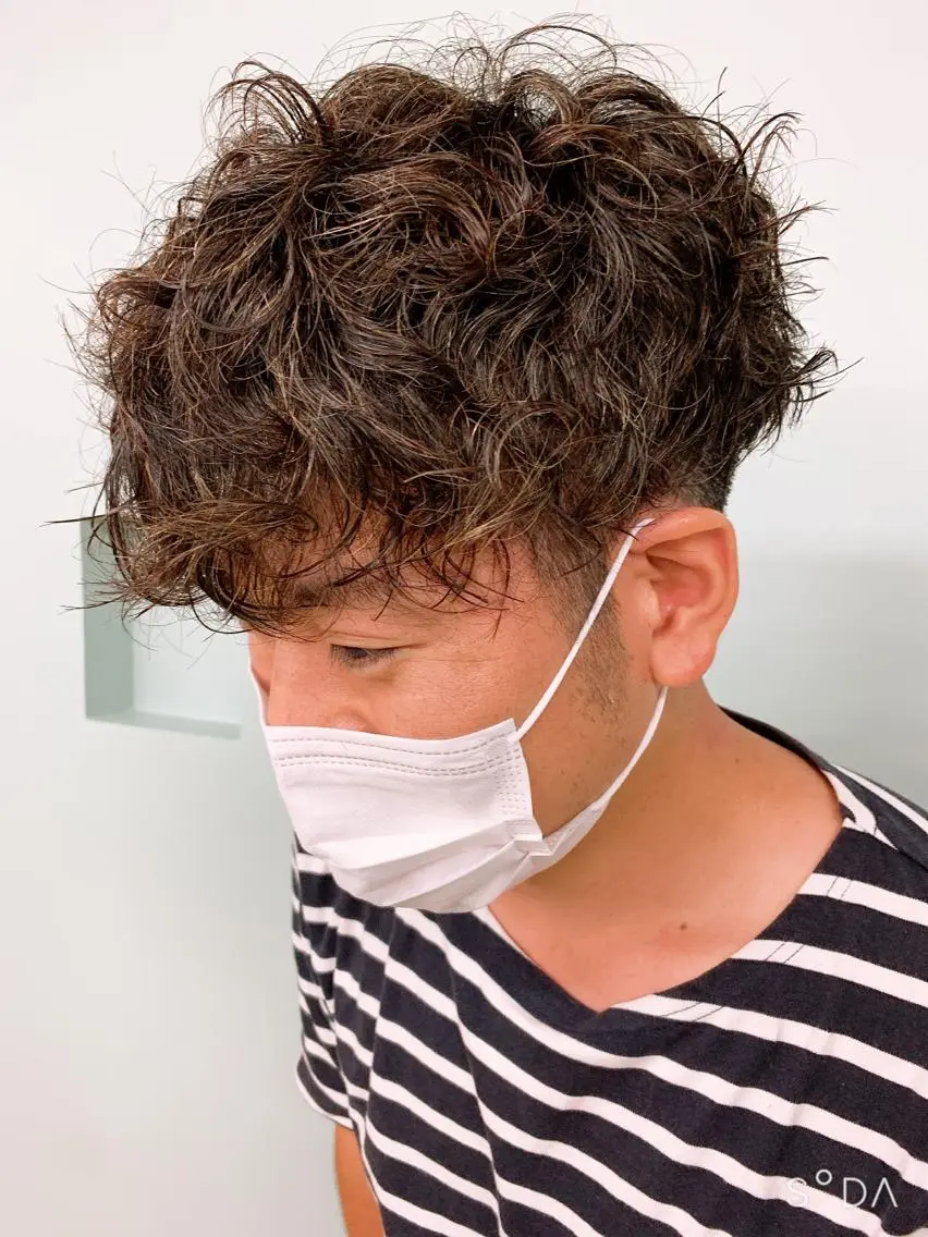 ショート メンズ メンズパーマ 笠原 敦司のヘアスタイル