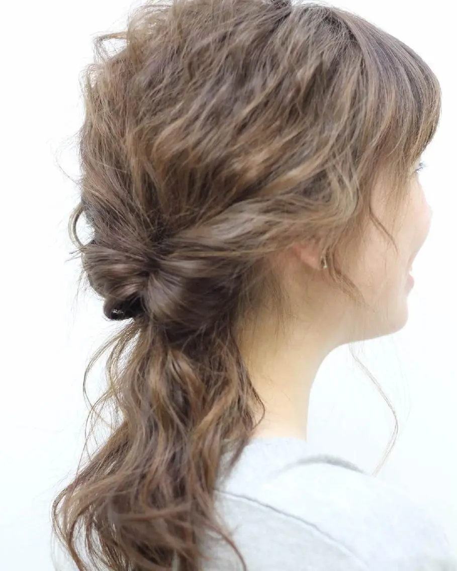 セミロング ロング ヘアアレンジ EARTH 池田 雄太のヘアスタイル