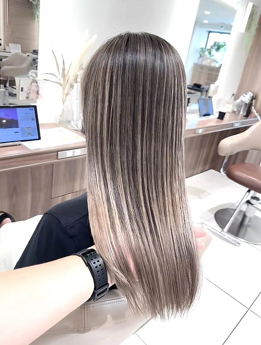 ロング カラー 髪質改善 ヘアカラー トリートメント 髪質改善/縮毛矯正 /カラー/篠塚菜々子のヘアスタイル