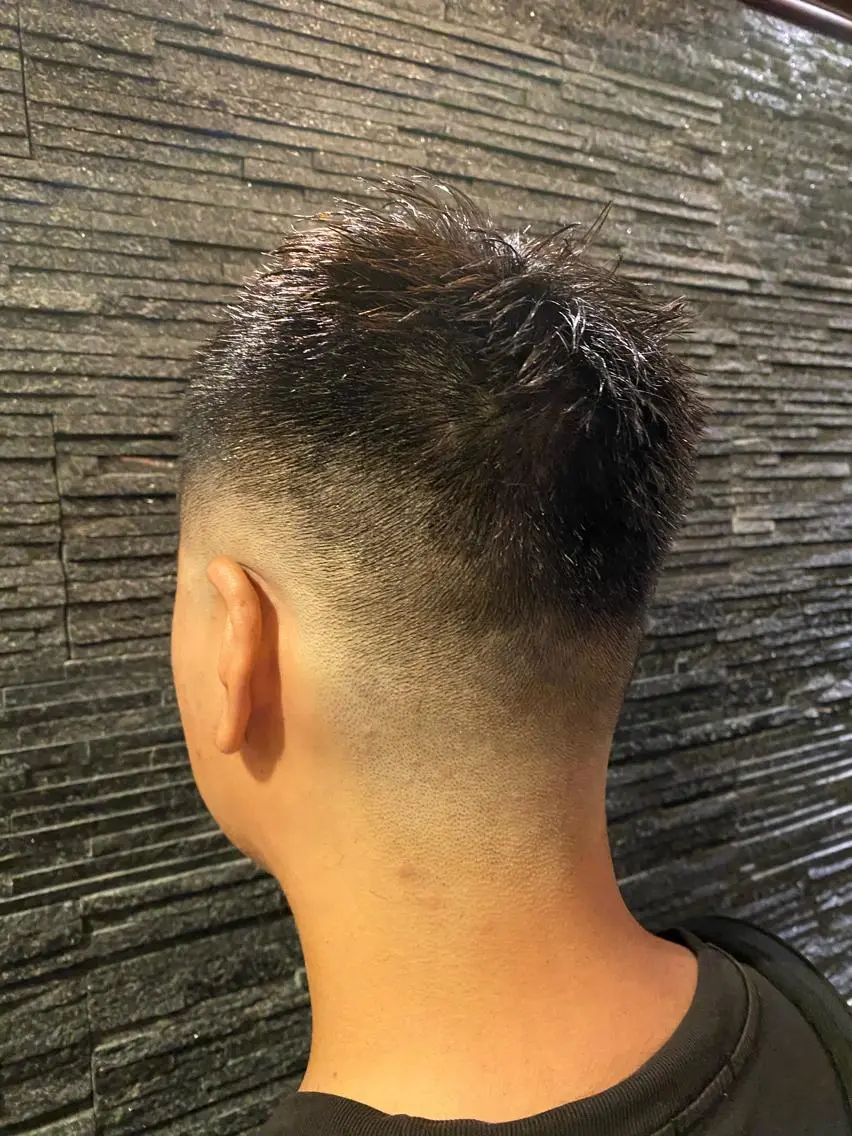ショート 小島 史也のヘアスタイル