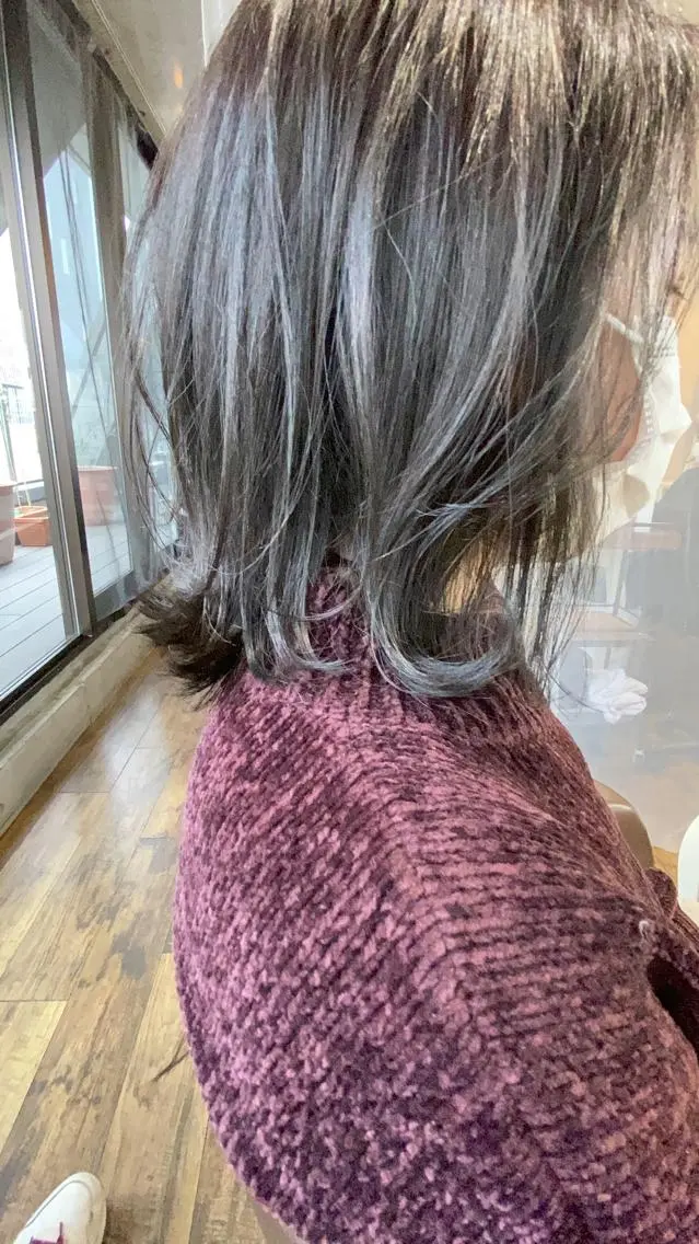 ミディアム カット ヘアカラー トリートメント ヒラヤマ ユウスケのヘアスタイル