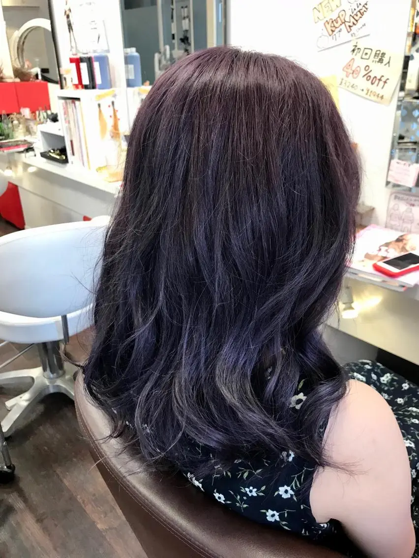 ロング カラー 岩谷/ブリーチ 🪽透明感カラーのヘアスタイル