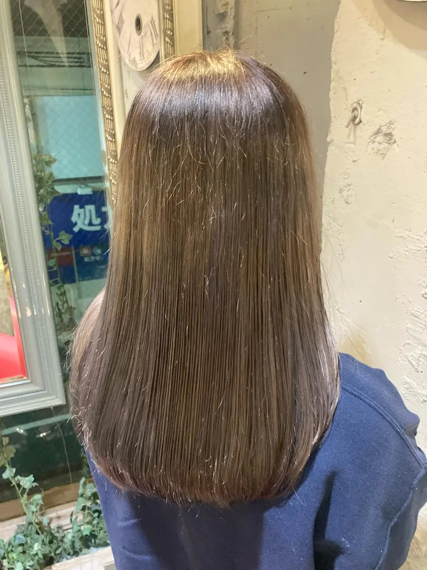 セミロング カラー ベージュカラー 透明感カラー ダブルカラー ミルクティーベージュ カット ヘアカラー トリートメント Yuto /レイヤー、ウルフのヘアスタイル