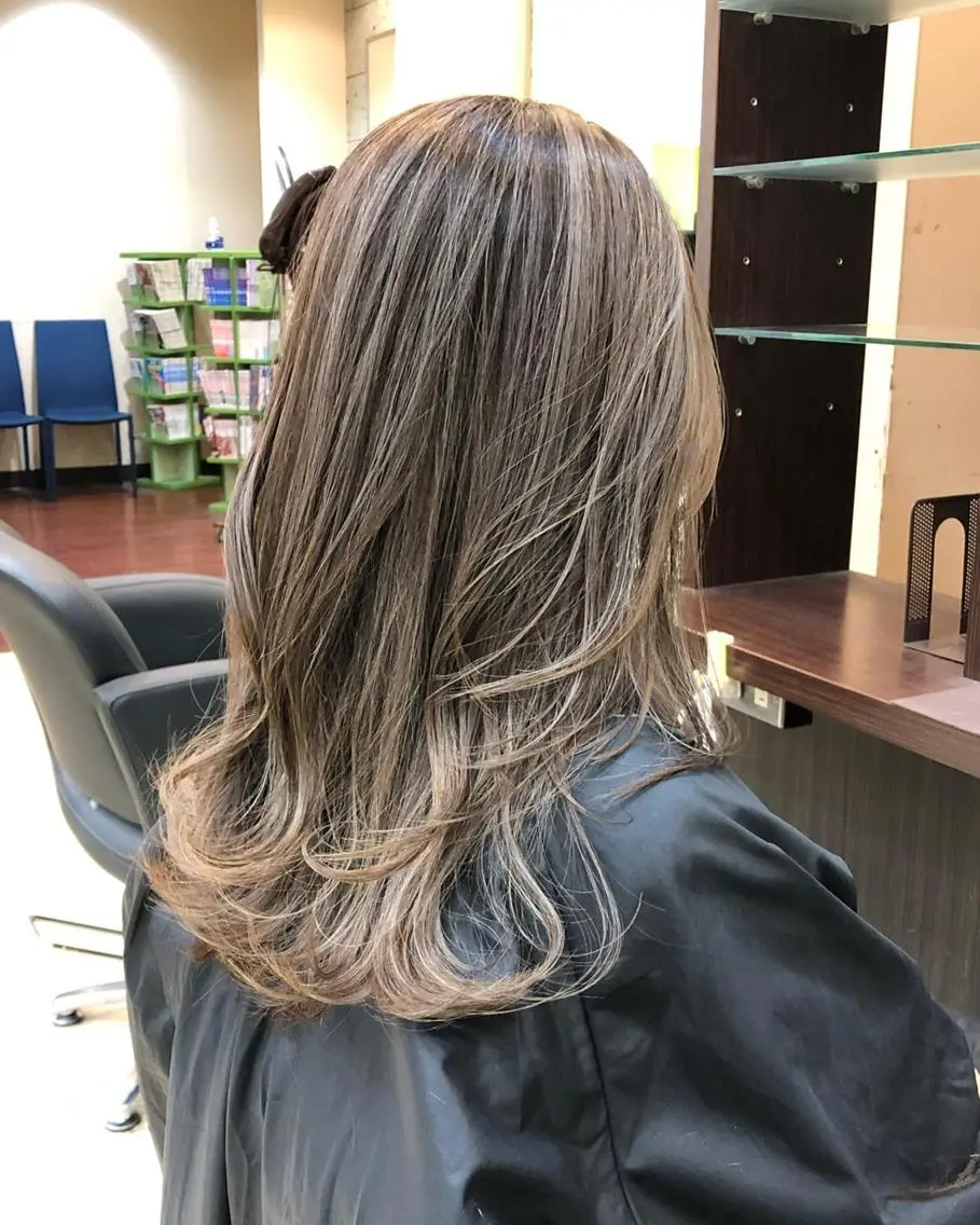 ショート カラー パーマ ヘアアレンジ メンズ メンズバレイヤージュ メンズブリーチ メンズハイライト メンズハイトーン メンズインナーカラー yasu ヤスのヘアスタイル