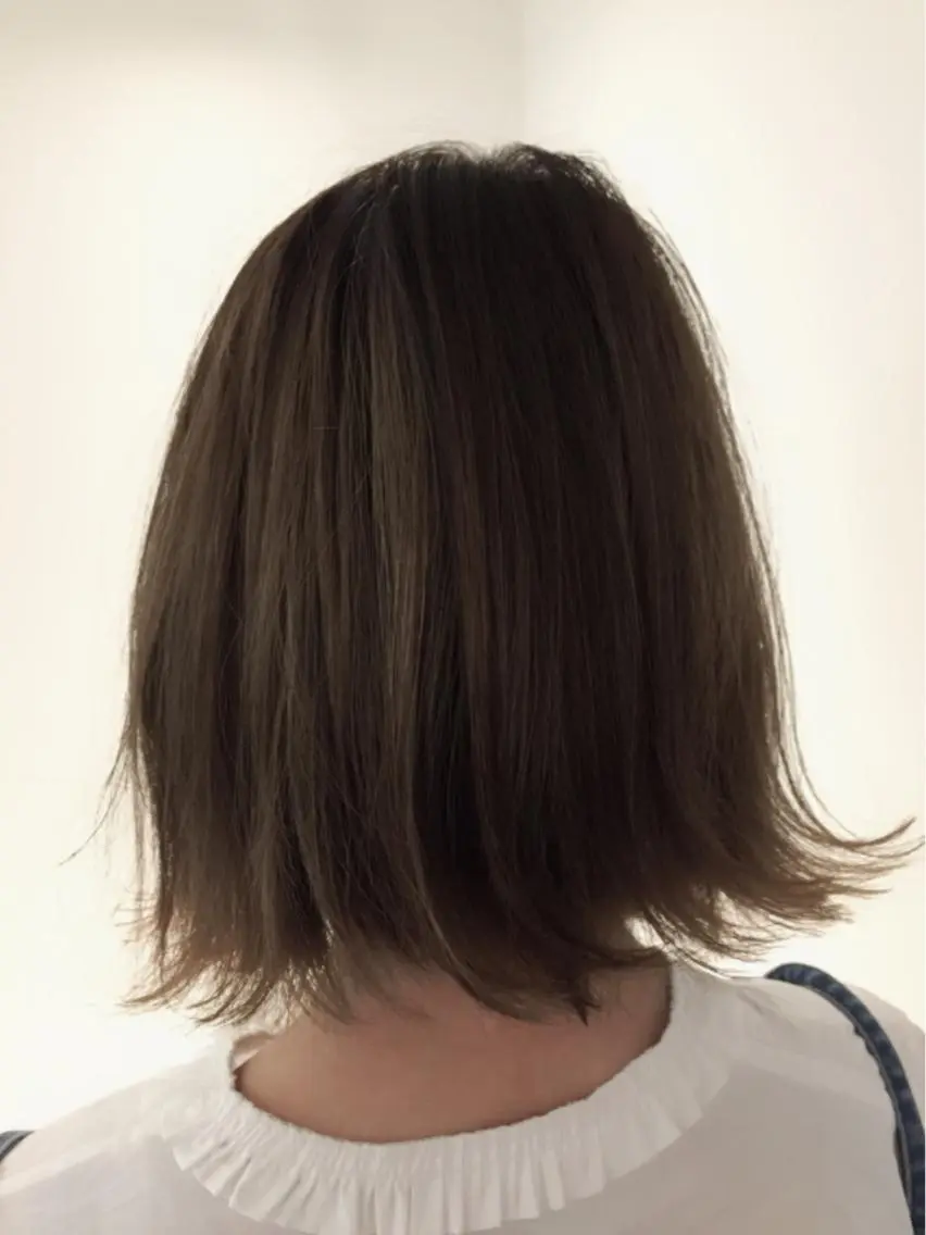 ミディアム カラー パーマ ヘアアレンジ 透明感カラー グレージュ ボブ 外ハネヘア カット ヘアカラー トリートメント ヘアセット ✨ハイクオリティ✨ 山本香也のヘアスタイル