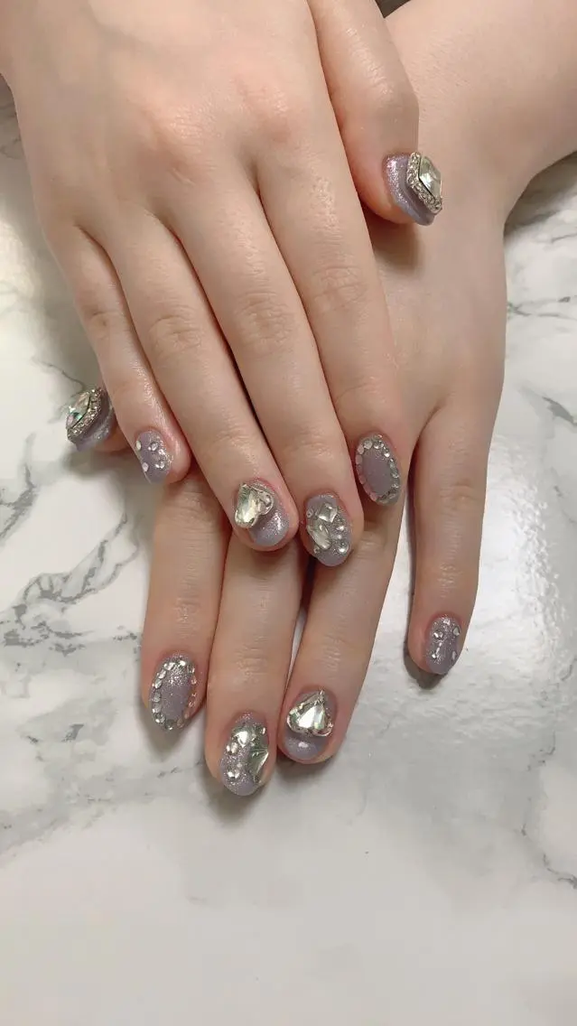 ネイル はな💎ネイル ワンホン、長さ出しのネイルデザイン