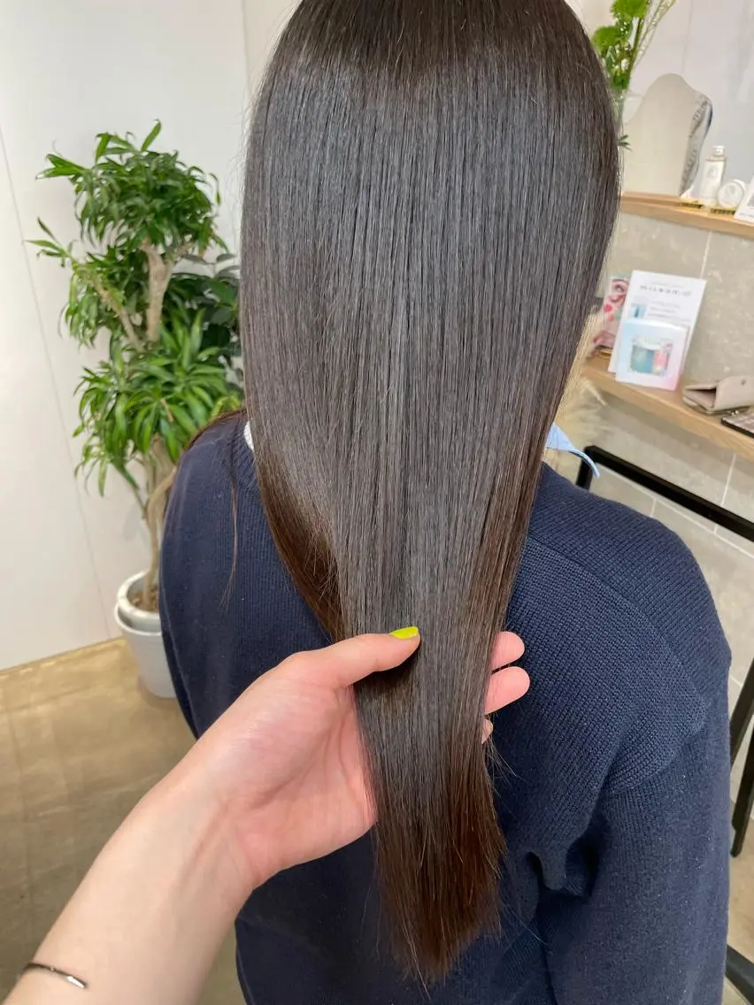 ミディアム 小林 叶佳のヘアスタイル
