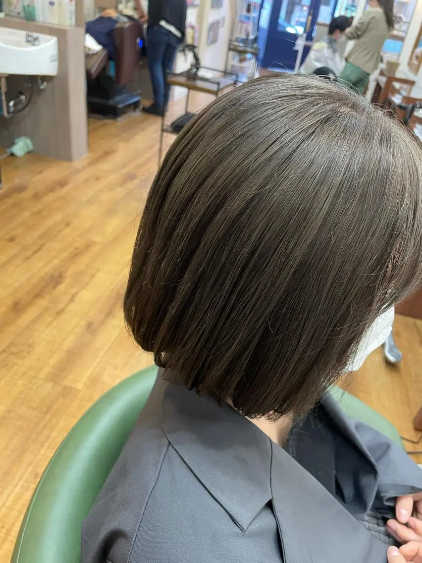 ミディアム カラー march merryのヘアスタイル