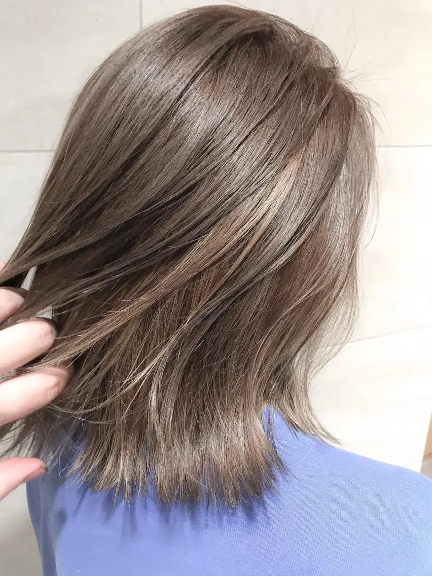 ショート カラー ベージュカラー 透明感カラー ハイライトカラー ミルクティーベージュ ハイライト ヘアカラー BOX mico.のヘアスタイル