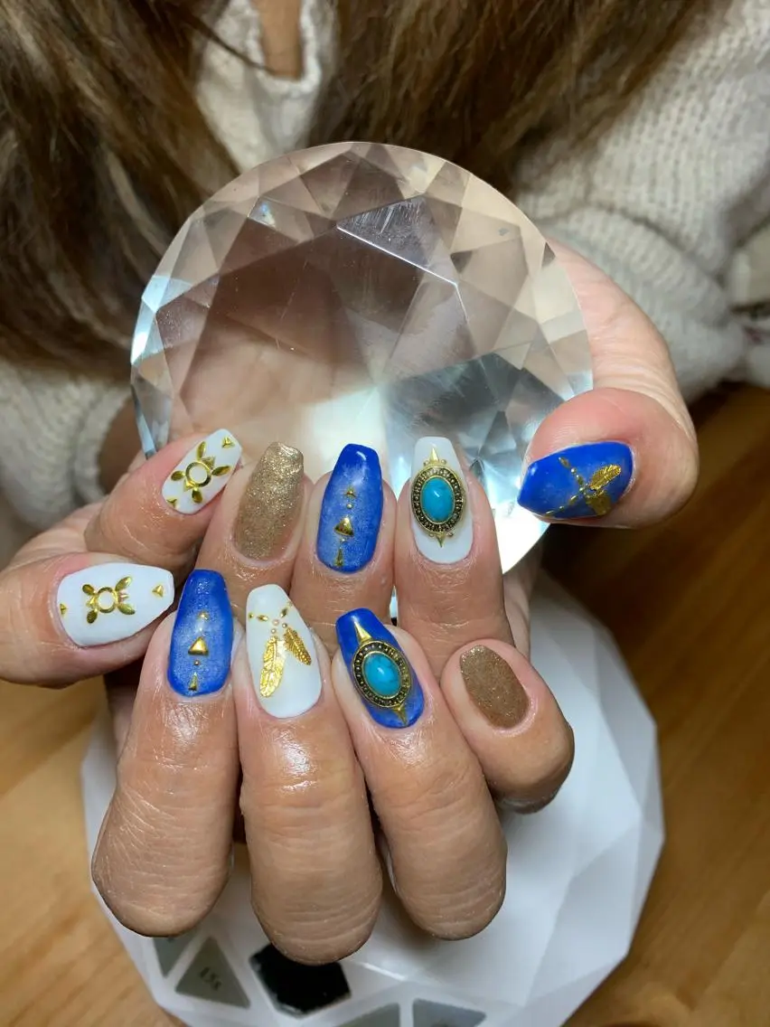 ネイル LAVISH 大和店 🤱子連れ大歓迎のネイルデザイン