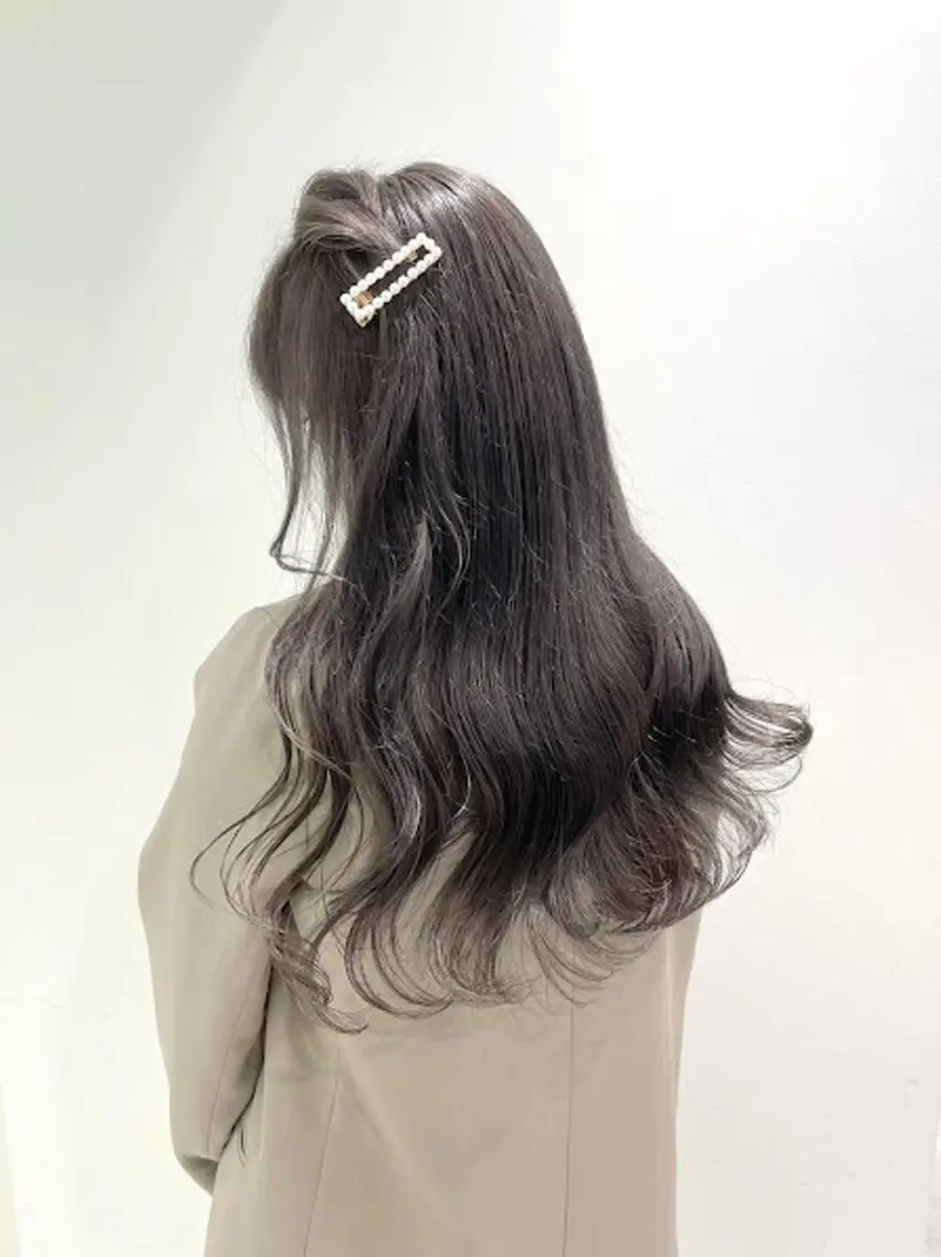 カラー 🪞official THREE 横浜🎀のヘアスタイル