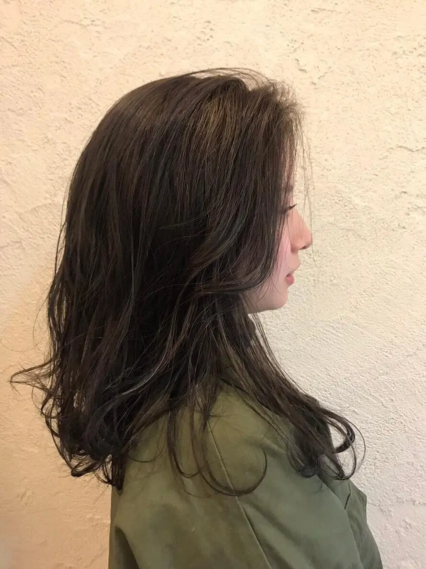 ロング シールエクステ/ ハイトーンカラーのヘアスタイル