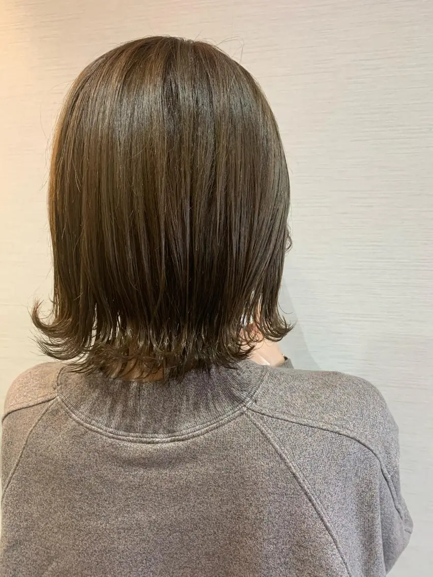 ミディアム カラー 蓮見友里 PiSTA／portのヘアスタイル