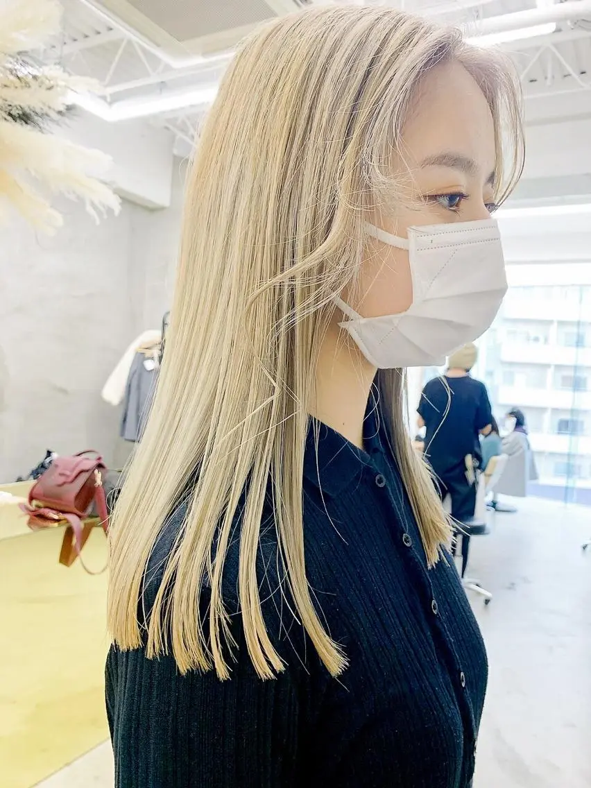ロング カラー パーマ ヘアアレンジ メンズ メンズバレイヤージュ メンズブリーチ センターパート フェードカット メンズハイライト ハイトーン/レイヤー 🌸さくらのヘアスタイル