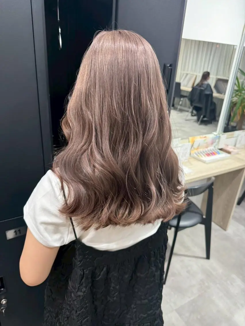 セミロング カラー パーマ ピンクカラー うる艶/ハイトーン 🎀hina🎀のヘアスタイル
