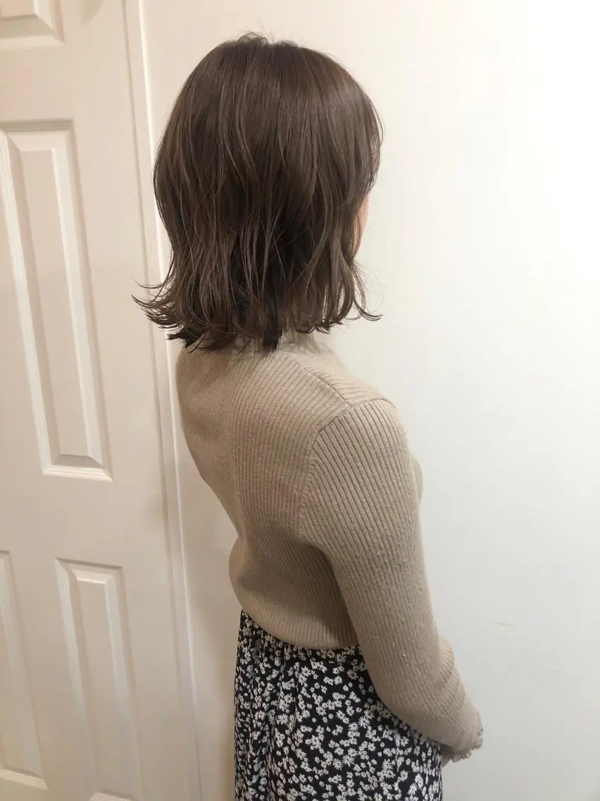 ショート カラー カット ヘアカラー トリートメント MIOベージュカラー 柔らかいカラーのヘアスタイル