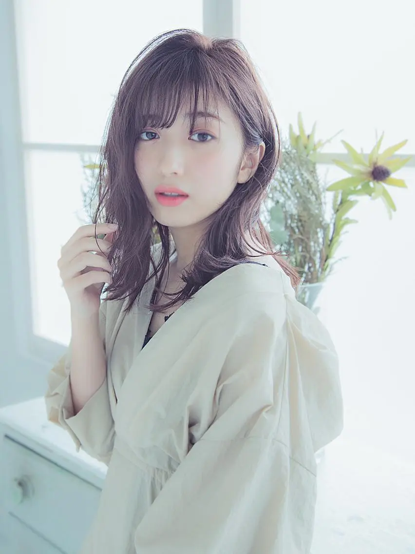 ミディアム Ashanti 松尾のヘアスタイル