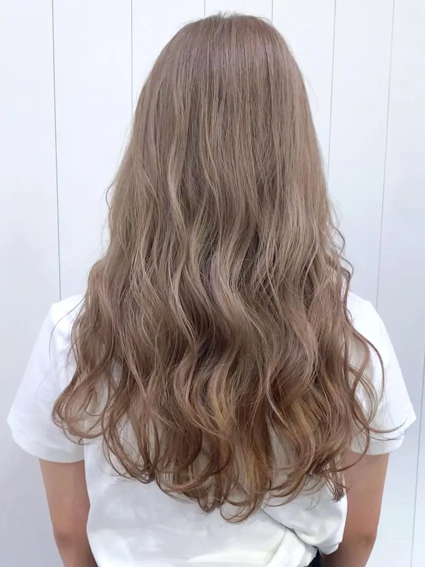 セミロング ヘアアレンジ パーマ カラー ベージュカラー ホワイトベージュ ITbyALBUM 浦和店のヘアスタイル