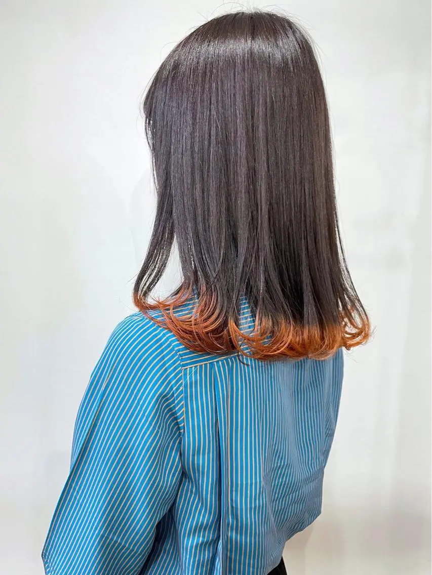 カラー white.梅田 デザインカラー🦄のヘアスタイル