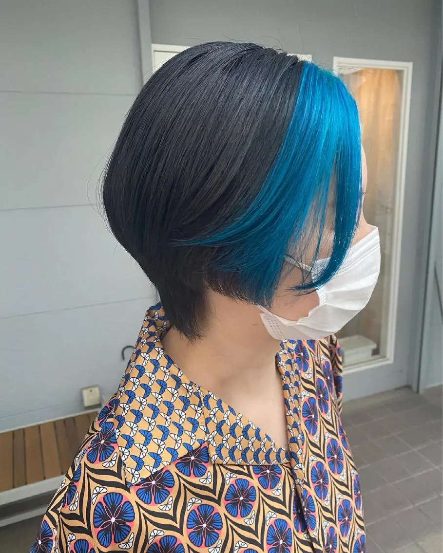 ショート カラー ブルーカラー ヘアカラー lani ブリーチ /ダブルカラーのヘアスタイル