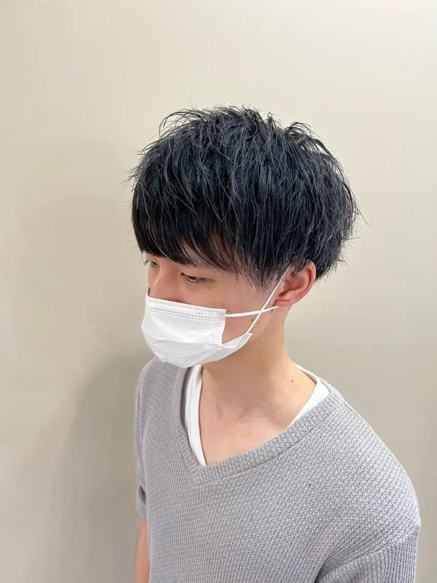 ショート メンズ マッシュ 刈り上げ レイヤーカット 🫧艶ダブルカラー ブリーチ🫧トモヤのヘアスタイル