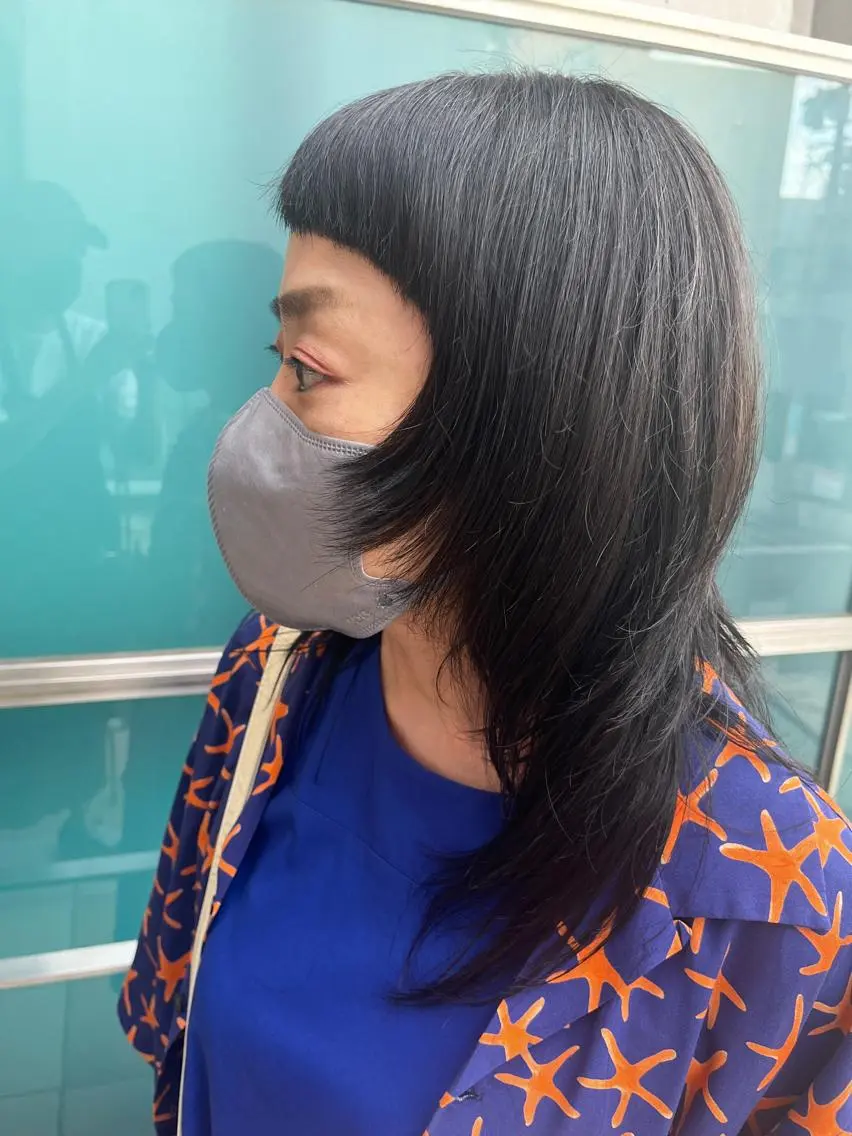 ミディアム カラー パーマ ヘアアレンジ メンズ キッズ ネイル マツエク・マツパ アイブロウ ミディアムパーマ メンズパーマ ブラウンカラー ケアカラー 透明感カラー 久木原 ゆりのヘアスタイル