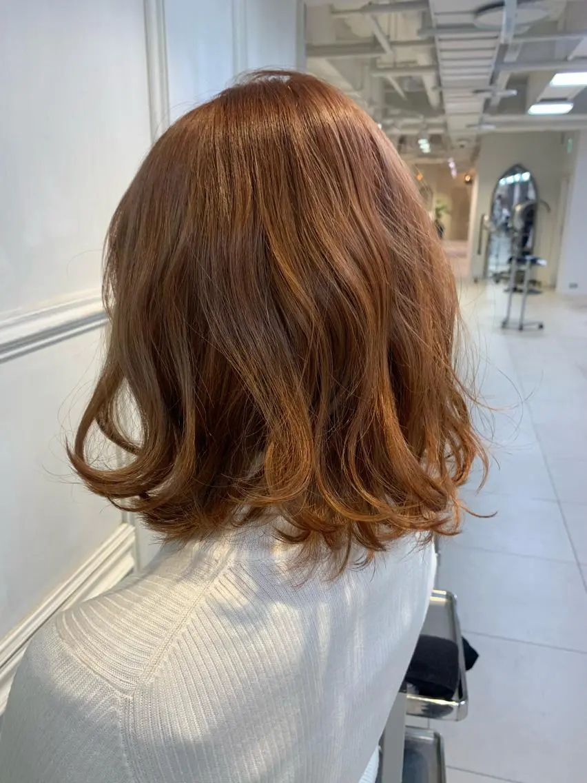ショート カラー 透明感ハイトーン🦄 キラ🌈のヘアスタイル