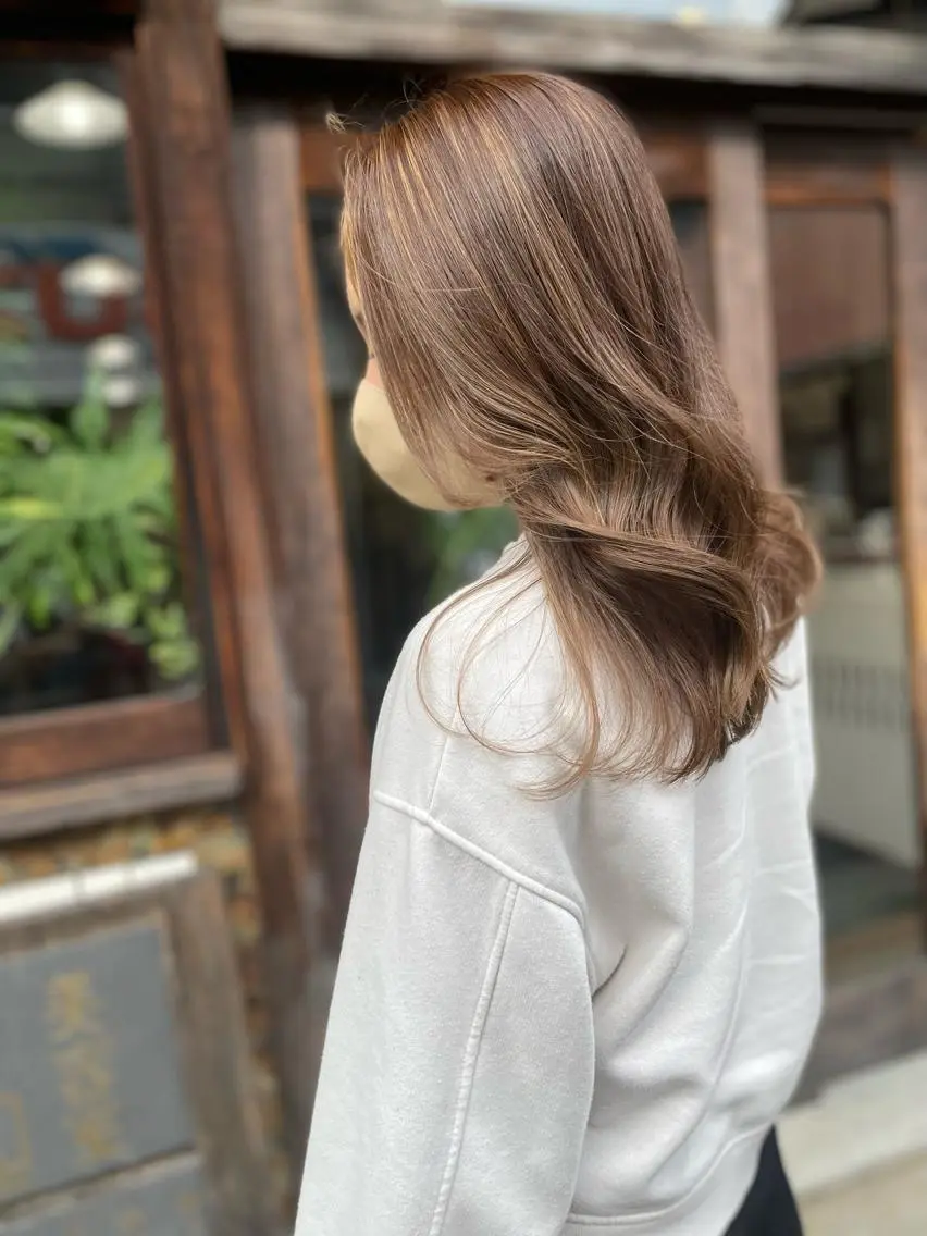セミロング カラー ヘアアレンジ ベージュカラー ブリーチ ブラウンカラー ブラウンベージュ ケアブリーチ Hikari /京都駅美容室のヘアスタイル