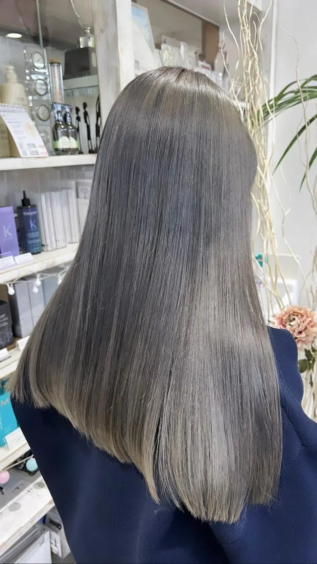 カラー 🍏すがの みき🍏のヘアスタイル