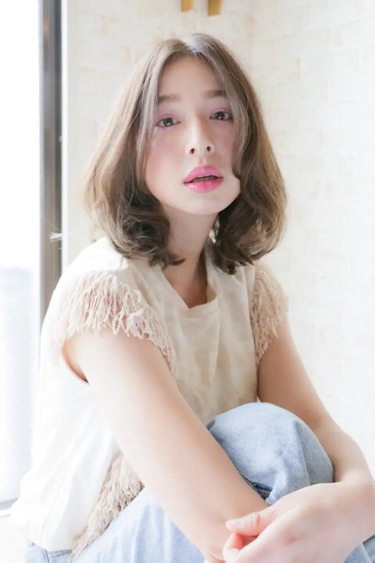 ミディアム カラー くまがい みゆ【edge.】のヘアスタイル