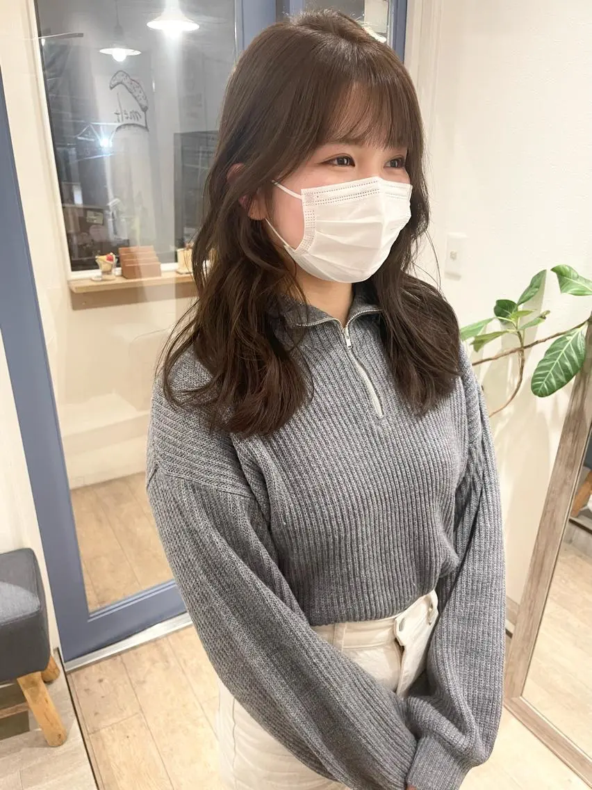 セミロング カラー ベージュカラー ブリーチ 透明感カラー グレージュ ラベンダーカラー 🩰オリーブ/ ベージュ松本咲花🩰のヘアスタイル