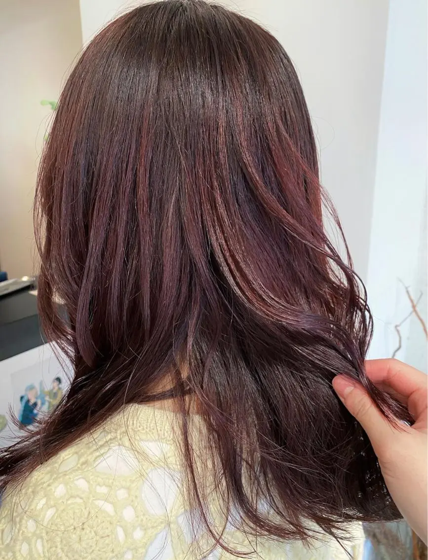 ロング カラー ヘアカラー 塩澤 榛奈のヘアスタイル