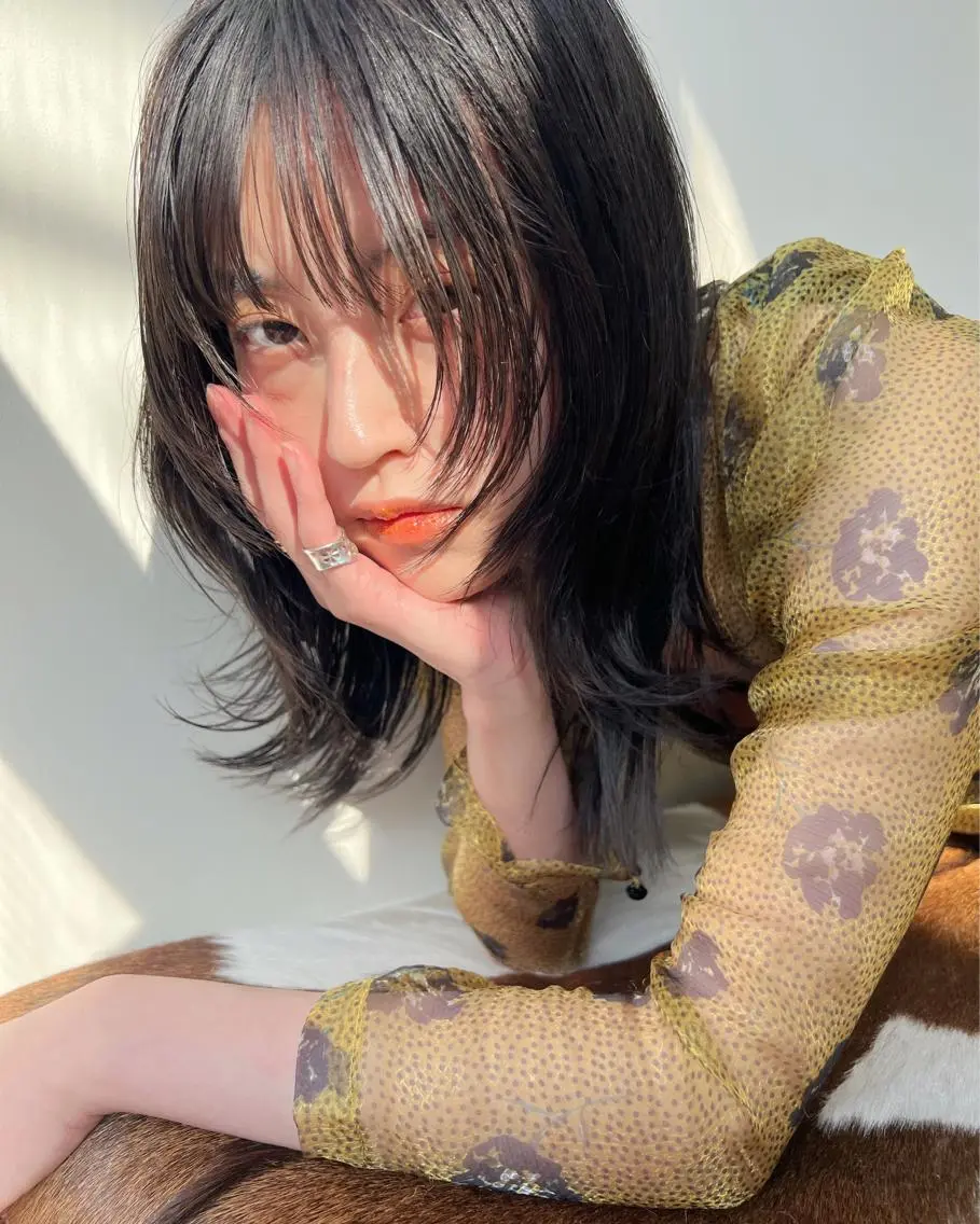 ミディアム 圧倒的デザイン力 店長🎨RENAのヘアスタイル