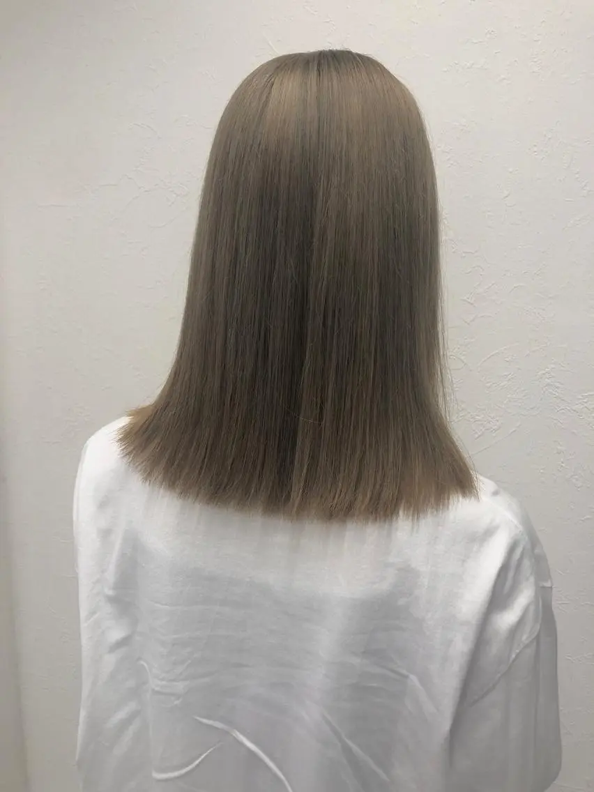 セミロング カラー ブロンド ヘアカラー 🤍2nd🤍田所 美希のヘアスタイル