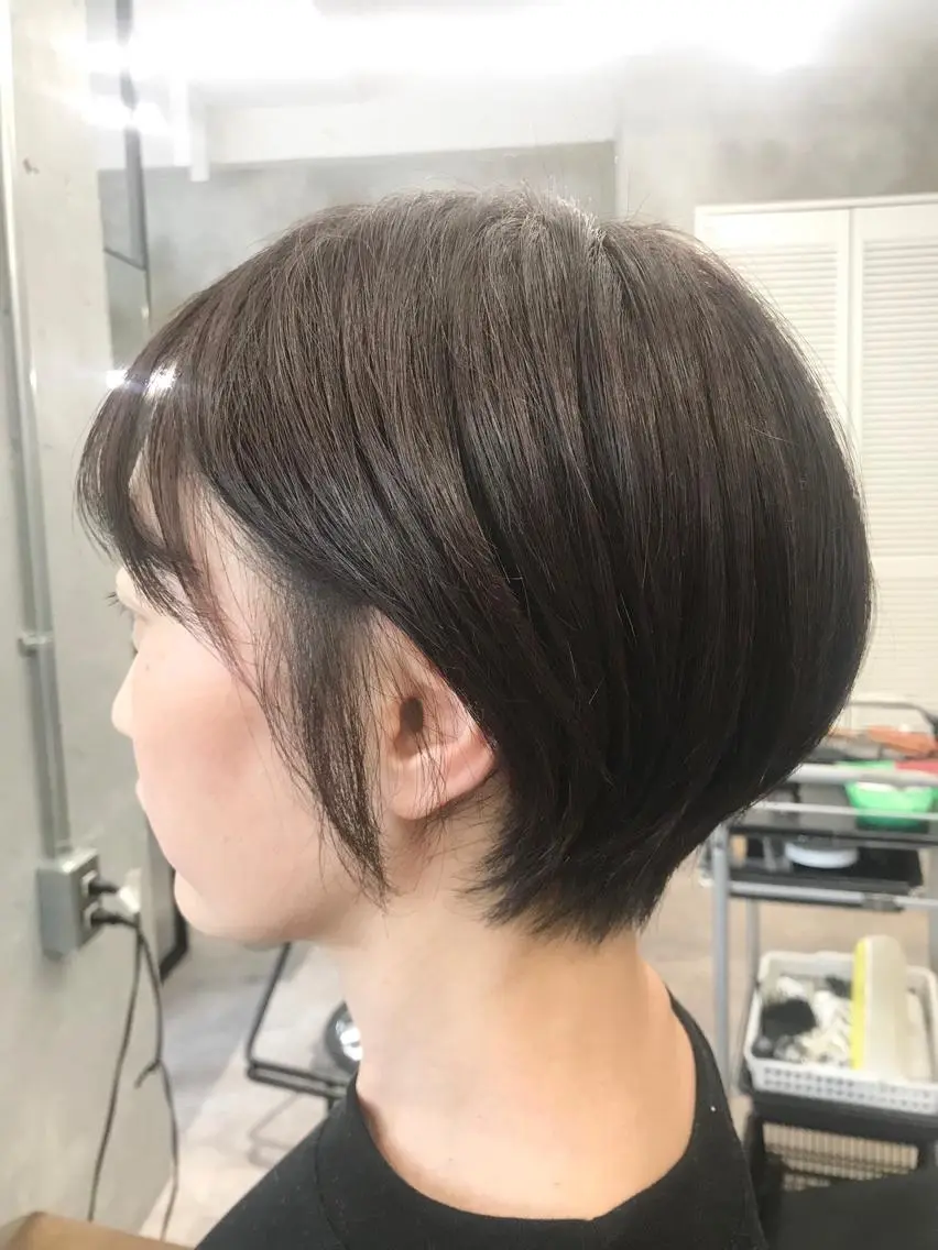 ショート ショートボブ 丸みショート ボブ ショートヘア カット ヘアカラー 色気レイヤー& ショートはお任せ🌟のヘアスタイル