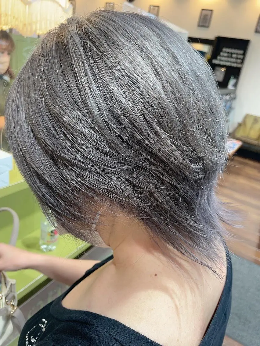 カラー 嶋岡 乃愛のヘアスタイル